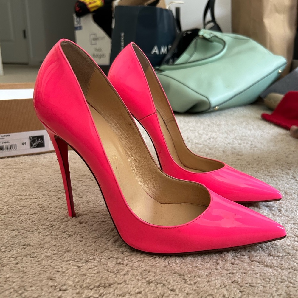 Christian Louboutin Shocking Pink Patent So Kate 41